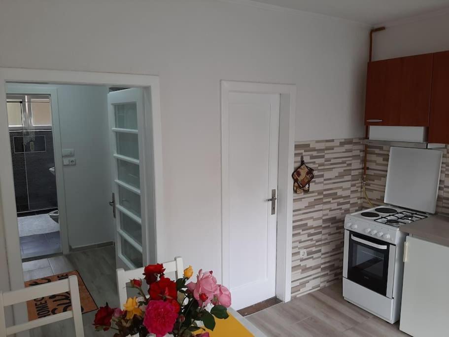 White & Tidy - Apartment Sarajevo Exterior photo